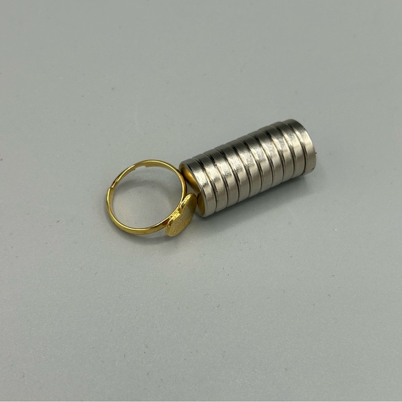 Kids Gold Tone Heart Ring Adjustable Tested Magnetic - Picture 7 of 9